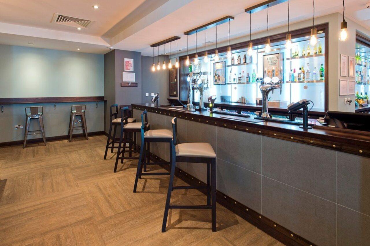 Premier Inn London Wembley Stadium エクステリア 写真